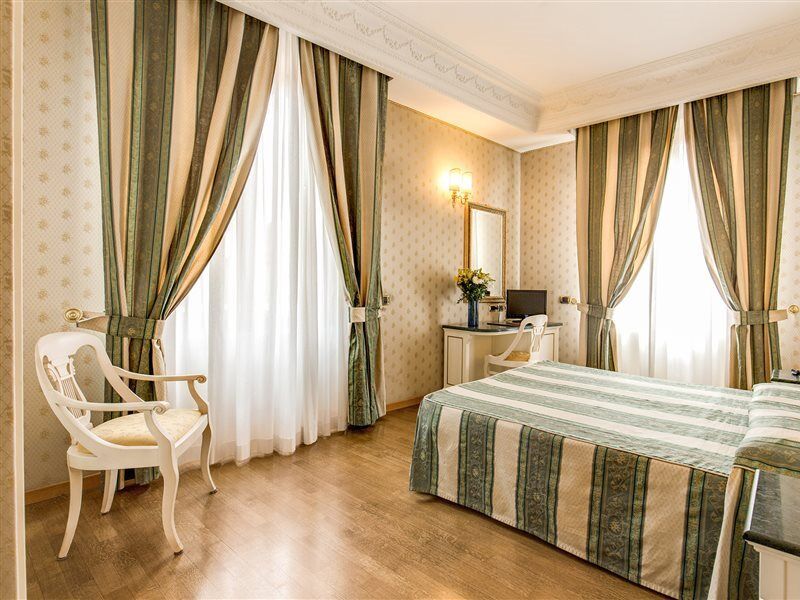 La Lumiere Di Piazza Di Spagna 3* Rome